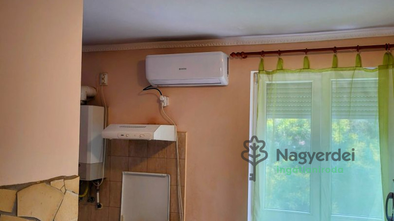 Debrecen, Libakert, Lakás, tégla lakás  