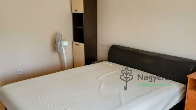 Debrecen, Libakert, Lakás, tégla lakás  