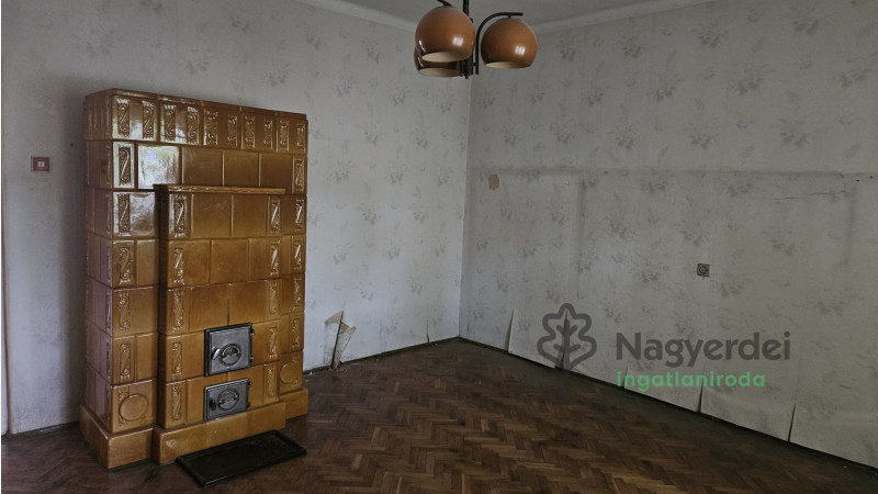 Debrecen, Széchenyikert, Ház, családi ház  