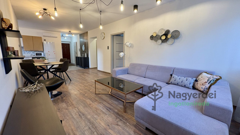 Debrecen, Egyetemváros, Lakás, tégla lakás  