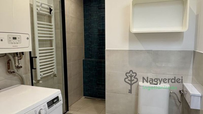 Debrecen, Egyetemváros, Lakás, tégla lakás  