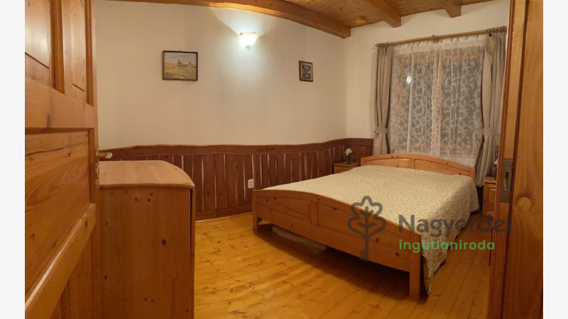Debrecen, Pércsikert, Ház, családi ház  