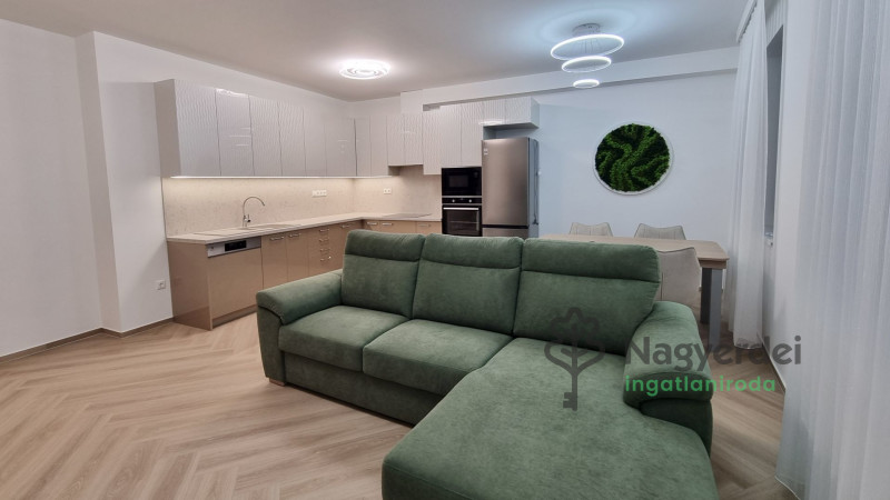 Hajdúböszörmény, Lakás, tégla lakás  