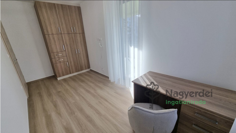 Hajdúböszörmény, Lakás, tégla lakás  