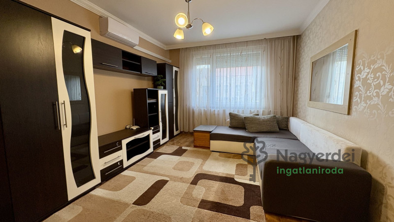 Debrecen, Belváros, Lakás, panel lakás  