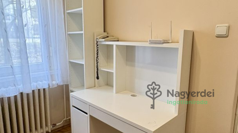 Debrecen, Belváros, Lakás, panel lakás  