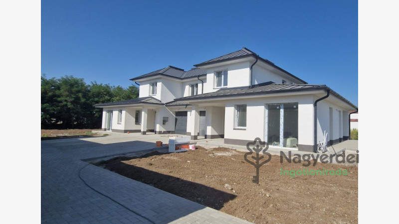 Debrecen, Pallag, Ház, ikerház  