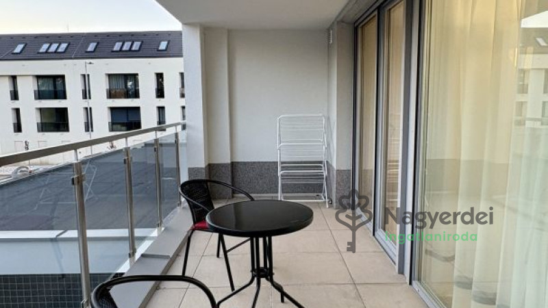 Debrecen, Miklóskapu, Lakás, tégla lakás  