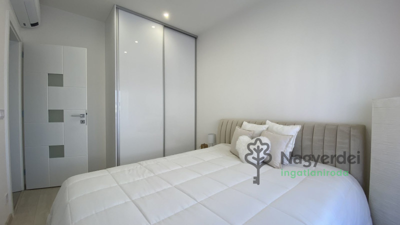 Debrecen, Nyulas, Ház, ikerház  