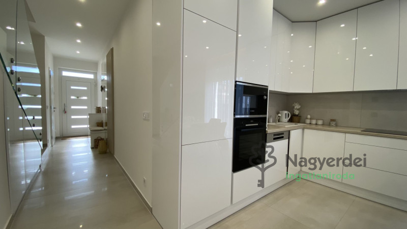 Debrecen, Nyulas, Ház, ikerház  