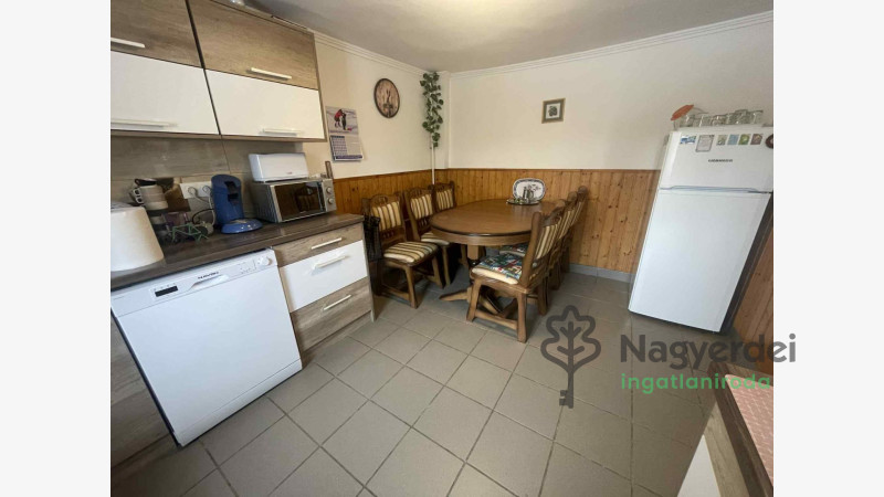 Debrecen, Tégláskert, Ház, családi ház  