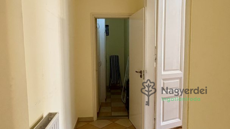 Debrecen, Belváros, Lakás, tégla lakás  