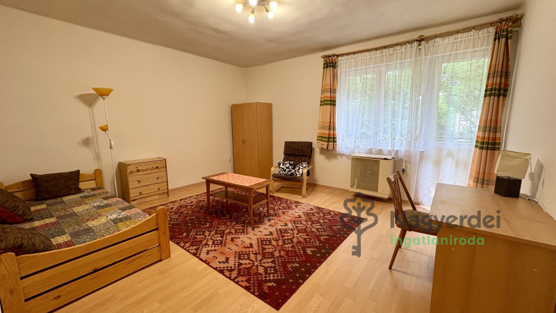 Debrecen, Sestakert, Lakás, tégla lakás  