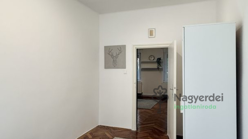 Debrecen, Nagyerdőalja, Lakás, tégla lakás  