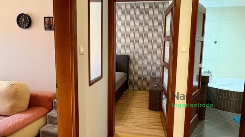 Debrecen, Nagyerdőalja, Lakás, tégla lakás  