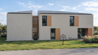 Debrecen, Nyulas, Lakás, csúsztatott zsalus  