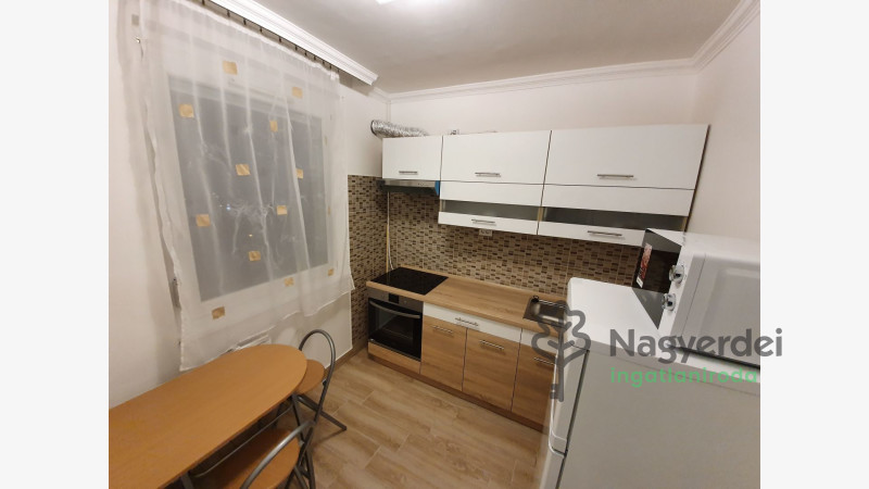 Debrecen, Újkert, Lakás, panel lakás  