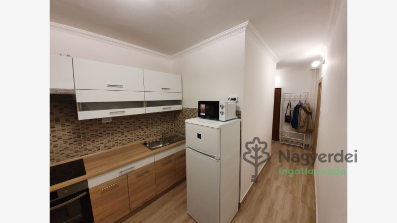 Debrecen, Újkert, Lakás, panel lakás  