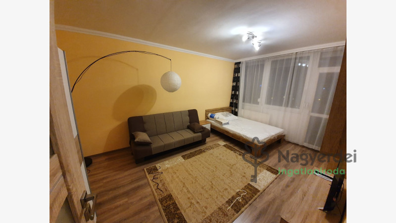 Debrecen, Újkert, Lakás, panel lakás  