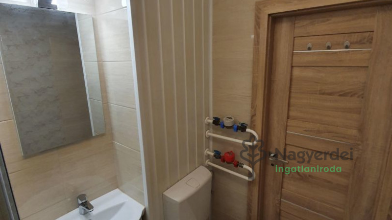 Debrecen, Újkert, Lakás, panel lakás  