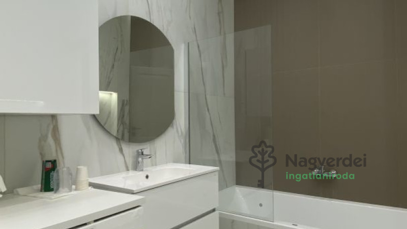 Debrecen, Belváros, Lakás, tégla lakás  