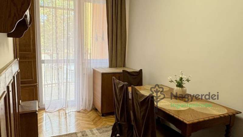 Debrecen, Péterfia, Lakás, tégla lakás  