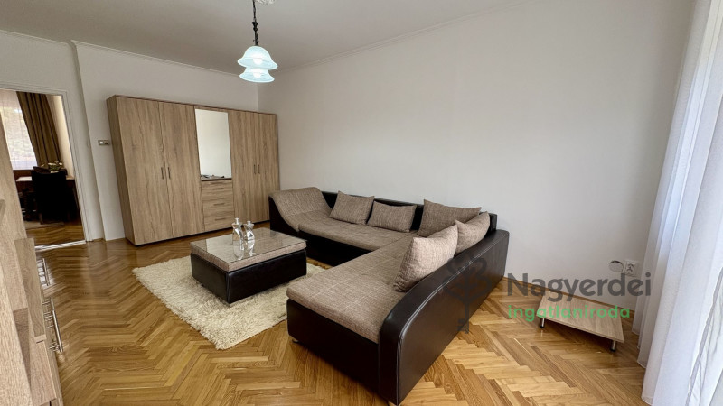Debrecen, Péterfia, Lakás, tégla lakás  
