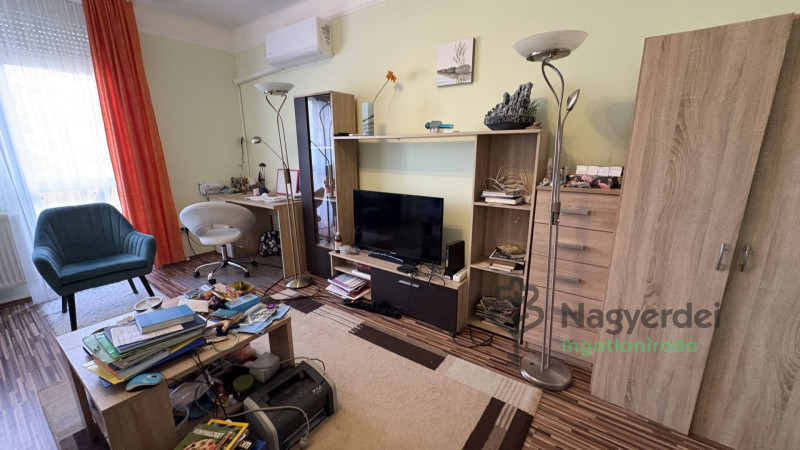 Debrecen, Sestakert, Lakás, tégla lakás  