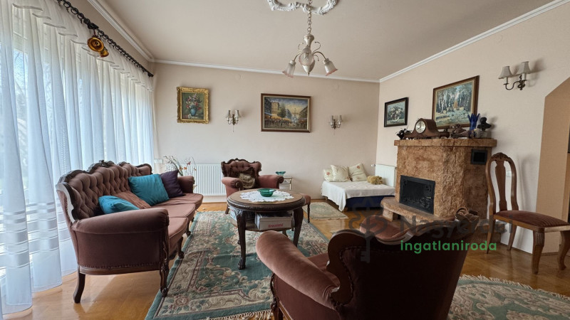 Debrecen, Falóger, Ház, családi ház  