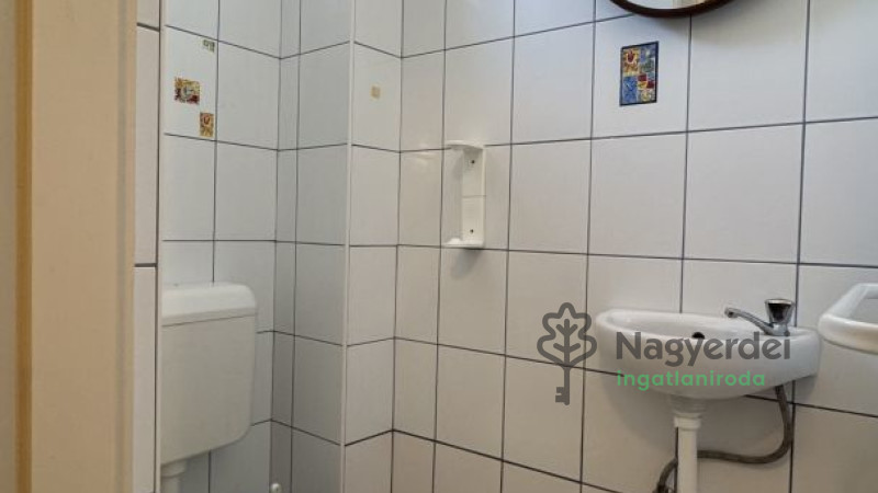 Debrecen, Falóger, Ház, családi ház  