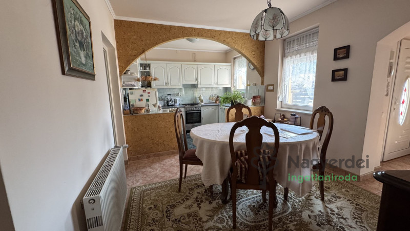 Debrecen, Falóger, Ház, családi ház  