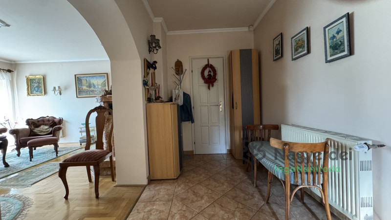 Debrecen, Falóger, Ház, családi ház  