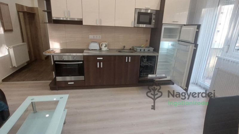 Debrecen, Egyetemváros, Lakás, szoba  