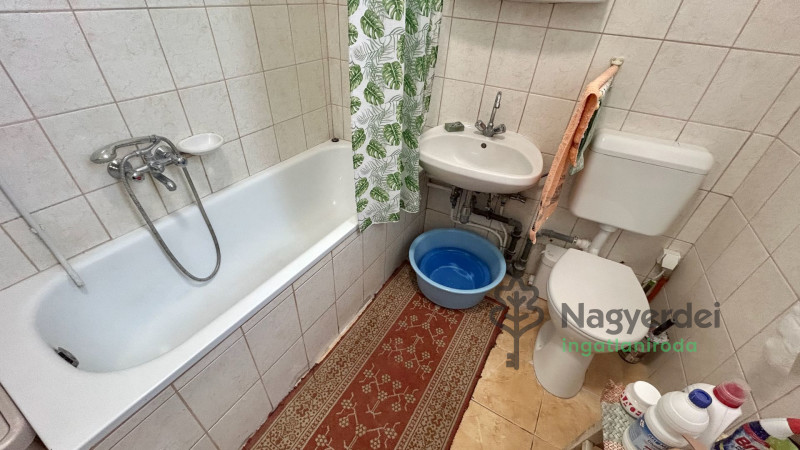 Debrecen, Belváros, Lakás, tégla lakás  