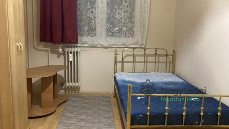 Debrecen, Egyetemváros, Lakás, panel lakás  