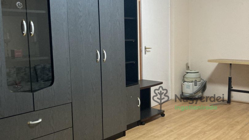 Debrecen, Egyetemváros, Lakás, panel lakás  