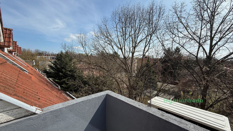 Debrecen, Sestakert, Lakás, tégla lakás  