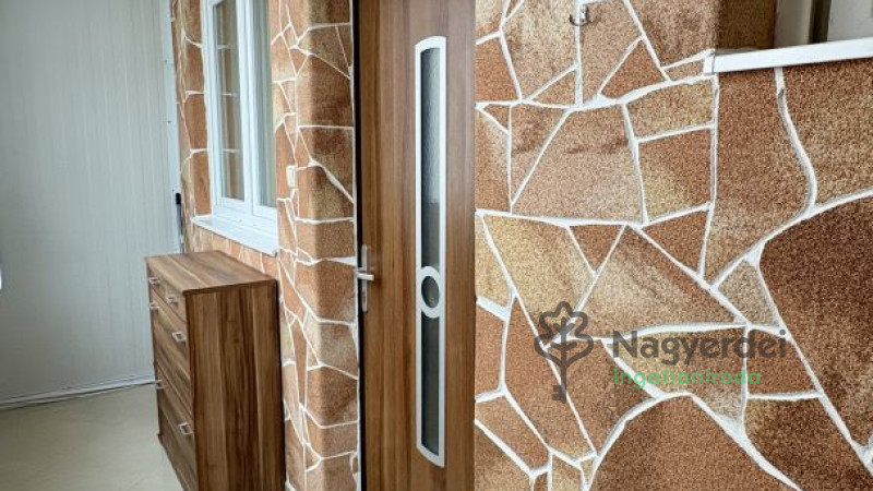 Debrecen, Belváros, Lakás, tégla lakás  