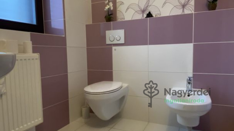 Debrecen, Lencztelep, Ház, családi ház  