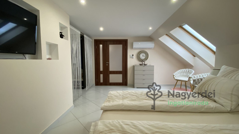 Debrecen, Lencztelep, Ház, családi ház  