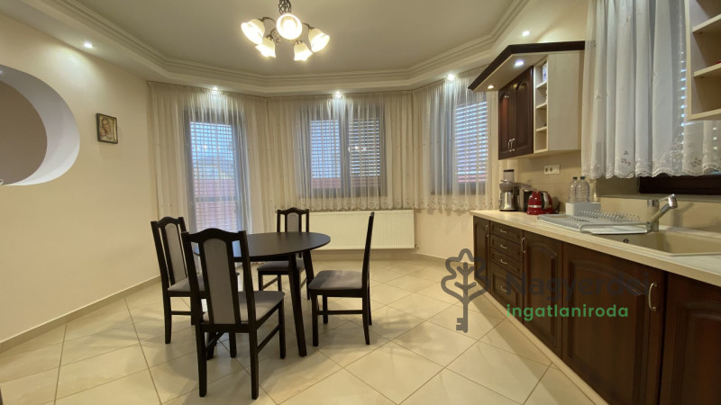 Debrecen, Lencztelep, Ház, családi ház  