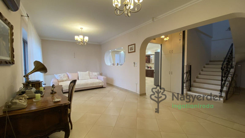 Debrecen, Lencztelep, Ház, családi ház  