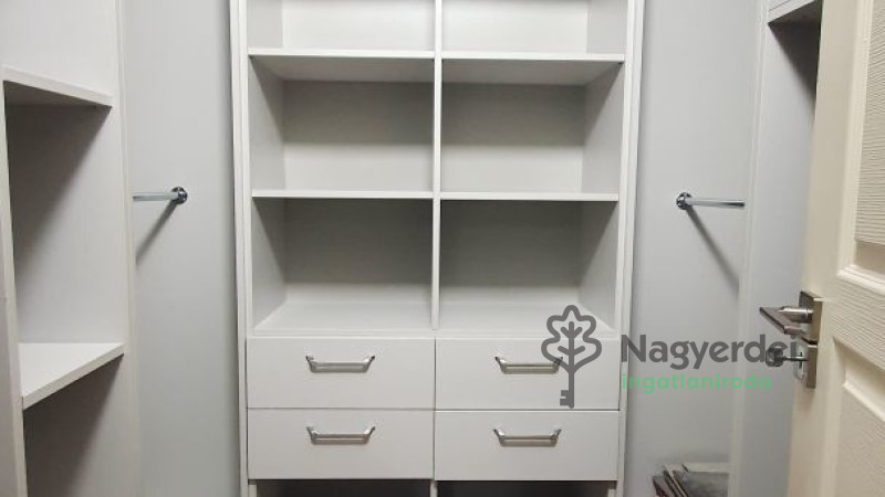 Debrecen, Vargakert, Lakás, tégla lakás  