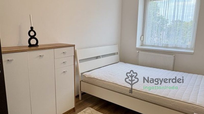 Debrecen, Ispotály, Lakás, szoba  