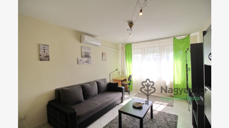 Debrecen, Sestakert, Lakás, tégla lakás  