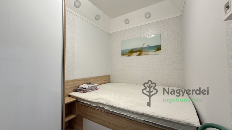 Debrecen, Libakert, Lakás, panel lakás  