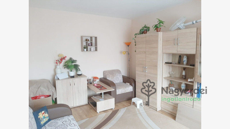Debrecen, Fényesudvar, Lakás, panel lakás  