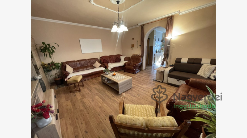 Debrecen, Lencztelep, Ház, családi ház  