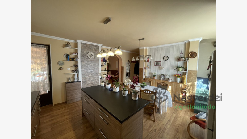 Debrecen, Lencztelep, Ház, családi ház  