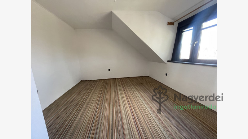 Debrecen, Lencztelep, Ház, családi ház  